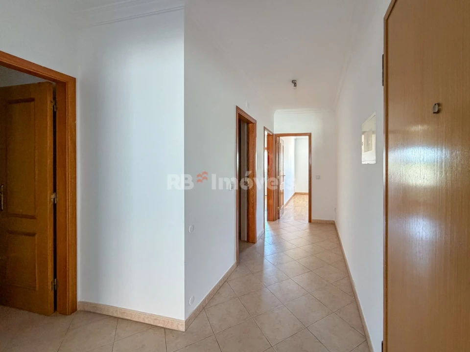 Apartamento T2 para Venda em São João Baptista Foto 5
