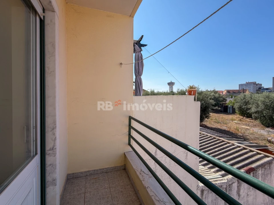 Apartamento T2 para Venda em São João Baptista Foto 17