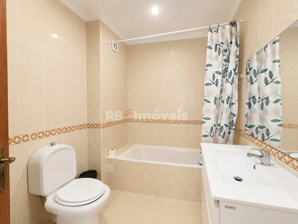 Apartamento T2 para Venda em São João Baptista Foto 24