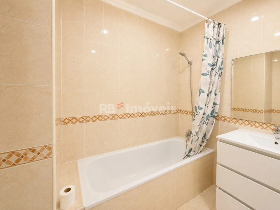 Apartamento T2 para Venda em São João Baptista Foto 25