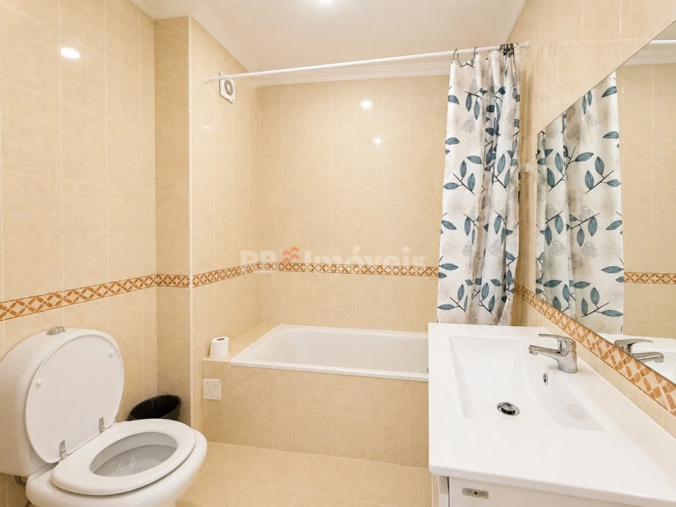 Apartamento T2 para Venda em São João Baptista Foto 26