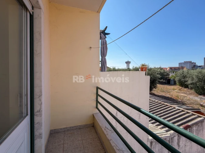 Apartamento T2 para Venda em São João Baptista Foto 17