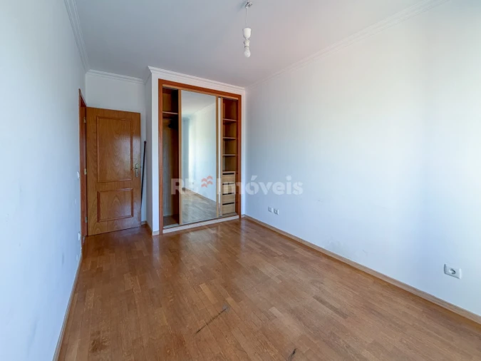 Apartamento T2 para Venda em São João Baptista Foto 15