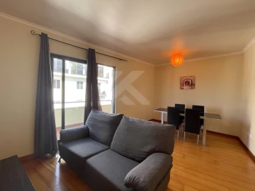 Apartamento T1 para Arrendamento em Funchal (Santa Luzia)