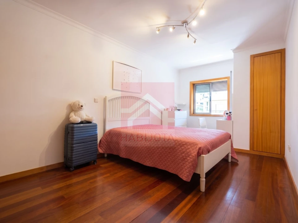 Apartamento T2 para Venda em Rio Tinto Foto 21