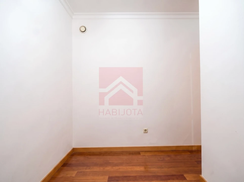 Apartamento T2 para Venda em Rio Tinto Foto 26