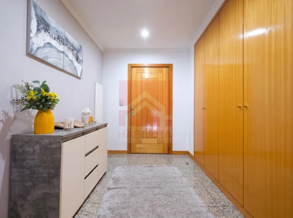 Apartamento T2 para Venda em Rio Tinto Foto 12