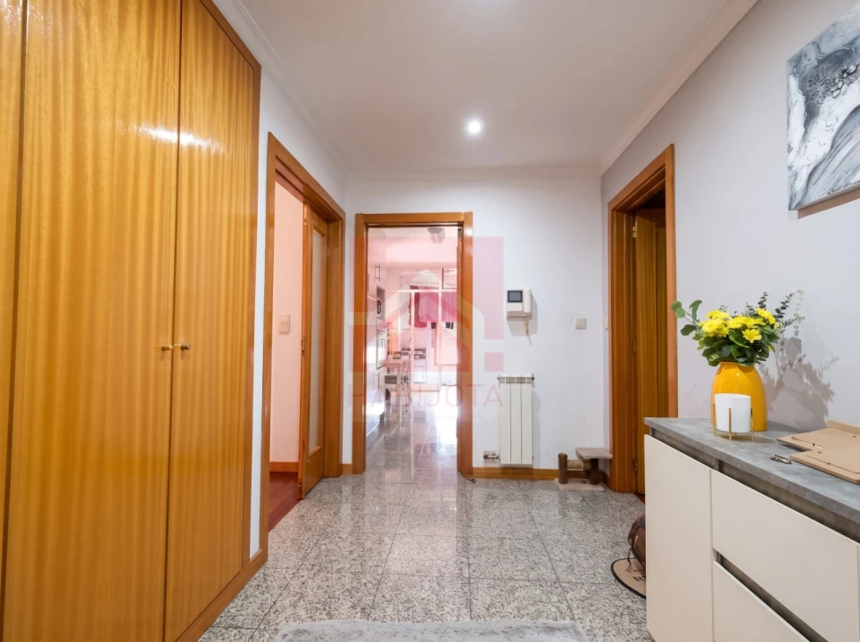 Apartamento T2 para Venda em Rio Tinto Foto 13