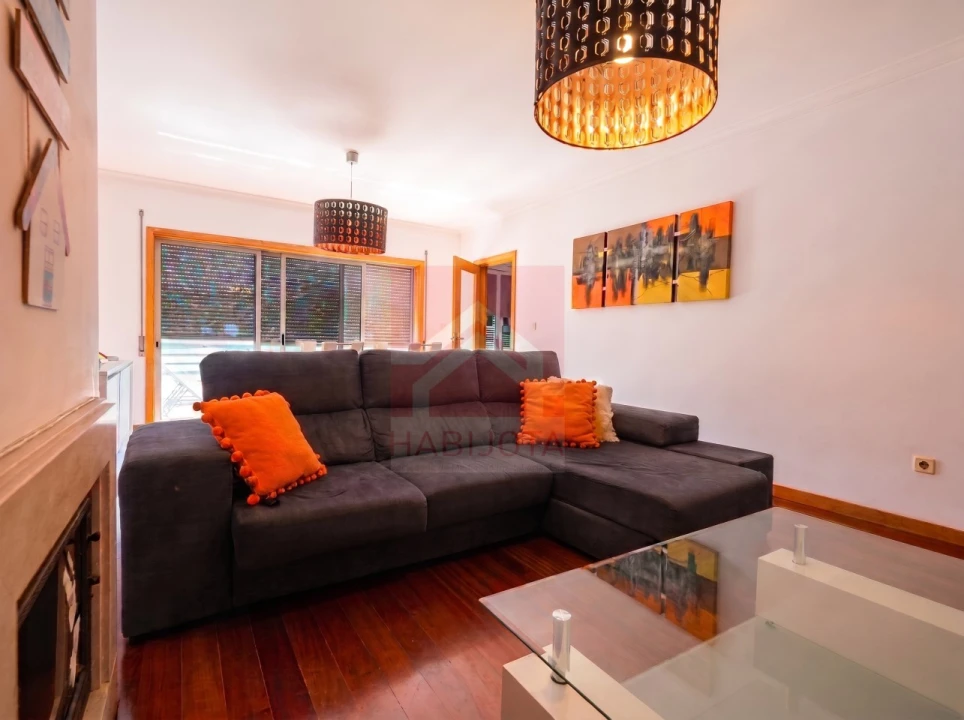 Apartamento T2 para Venda em Rio Tinto Foto 3