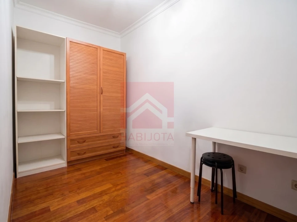 Apartamento T2 para Venda em Rio Tinto Foto 25