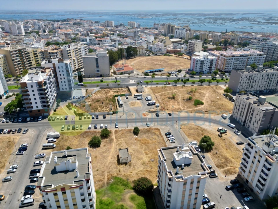 Terreno P/ Prédio para Venda em Faro (Sé e São Pedro) Foto 9