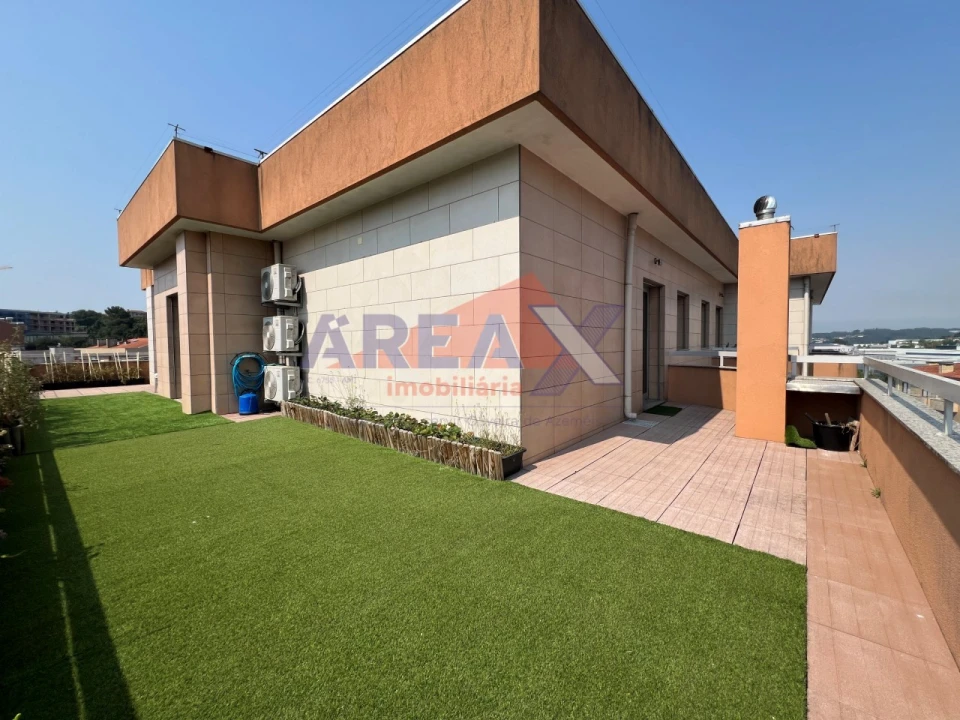 Apartamento T3 para Venda em O. Azeméis, Riba-Ul, Ul, Macinhata Seixa, Madail Foto 1