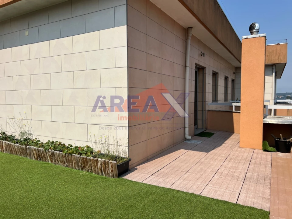 Apartamento T3 para Venda em O. Azeméis, Riba-Ul, Ul, Macinhata Seixa, Madail Foto 2