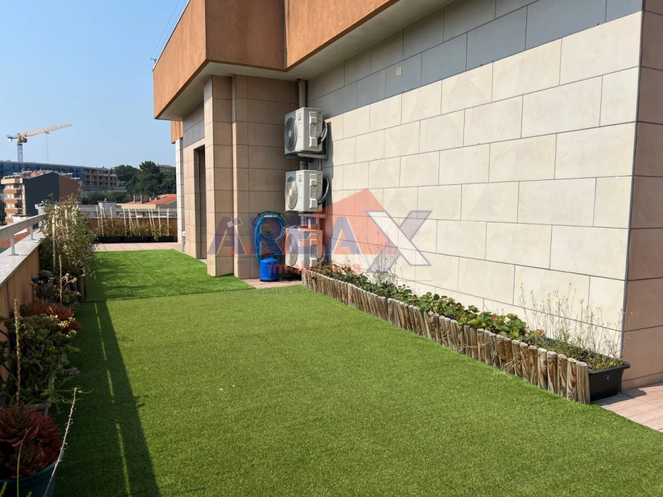 Apartamento T3 para Venda em O. Azeméis, Riba-Ul, Ul, Macinhata Seixa, Madail Foto 3