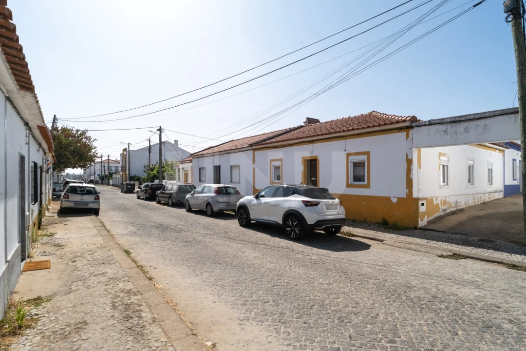 Moradia T3 para Venda em Bacelo e Senhora da Saúde Foto 3