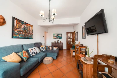 Apartamento T2 para Venda em Massamá e Monte Abraão