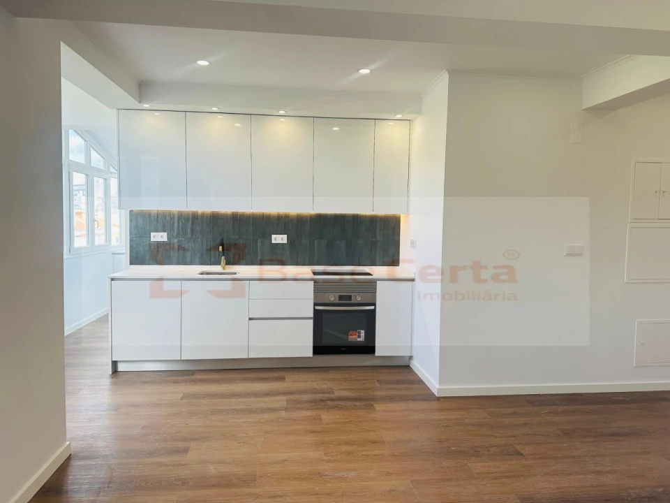 Apartamento T2 para Venda em Venteira Foto 20