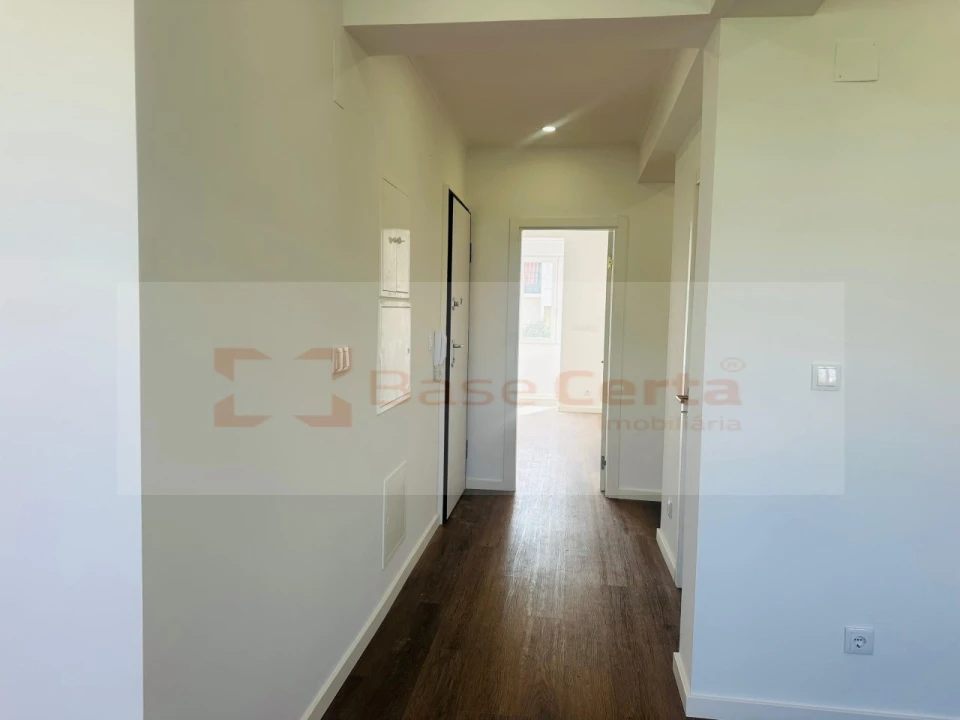 Apartamento T2 para Venda em Venteira Foto 21