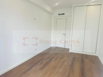 Apartamento T2 para Venda em Venteira