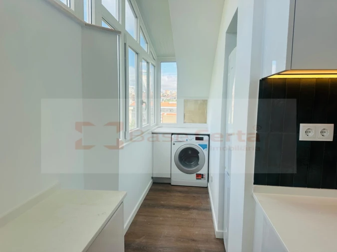 Apartamento T2 para Venda em Venteira Foto 7