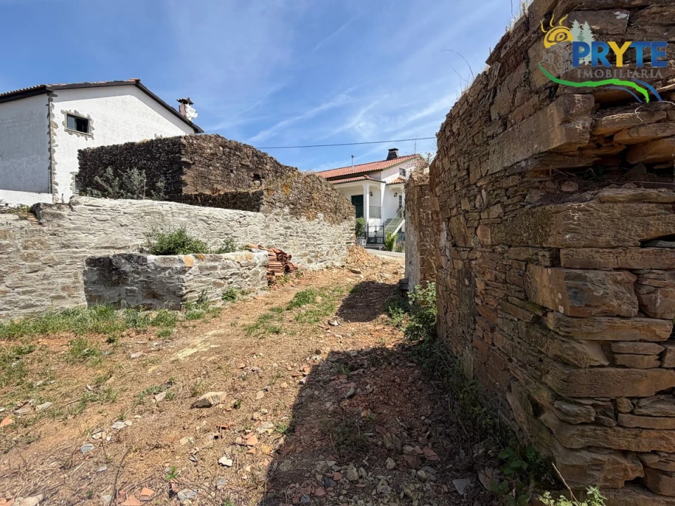 Moradia T3 para Venda em Sertã Foto 23
