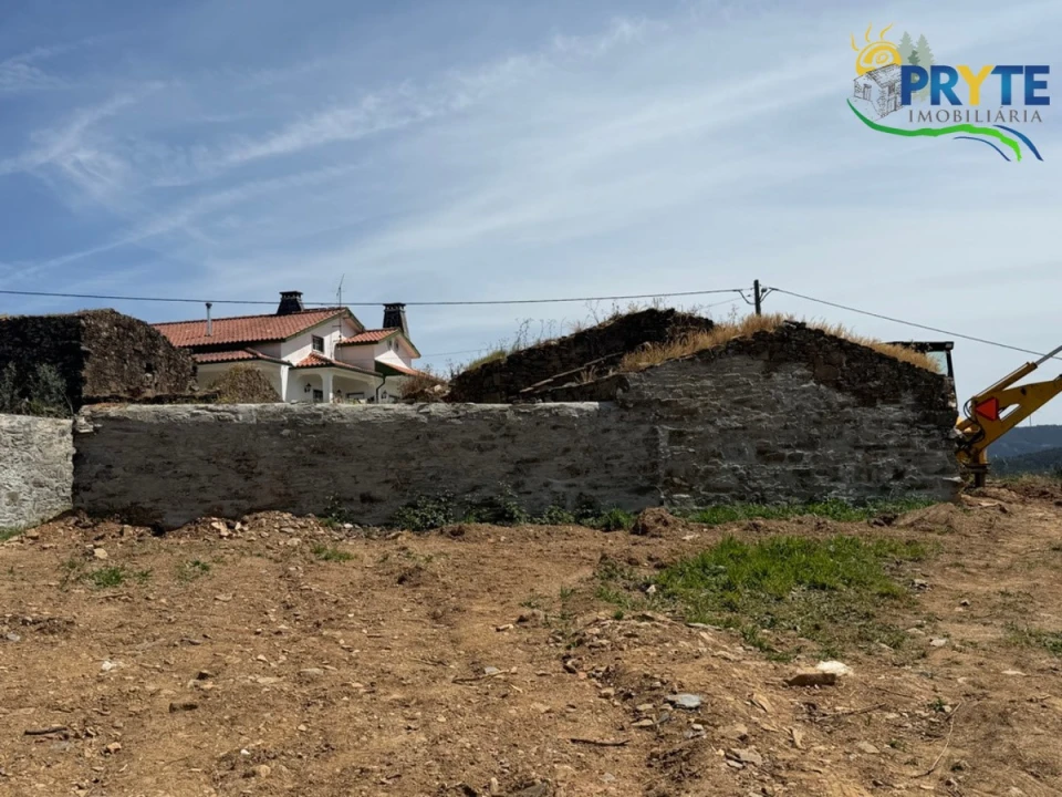 Moradia T3 para Venda em Sertã Foto 31