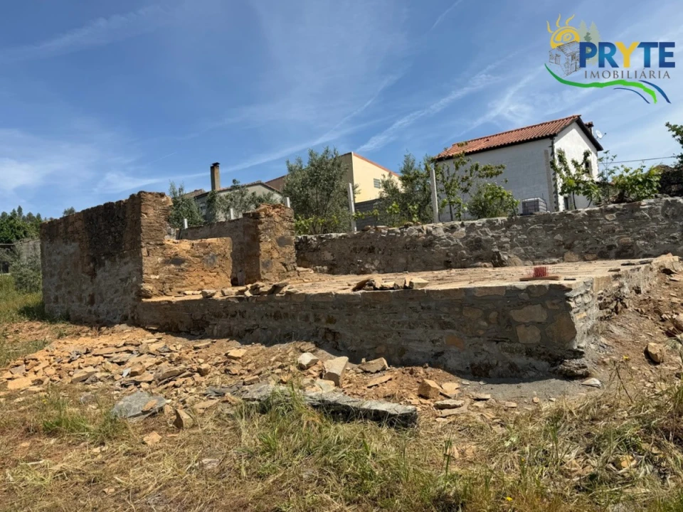 Moradia T3 para Venda em Sertã Foto 33