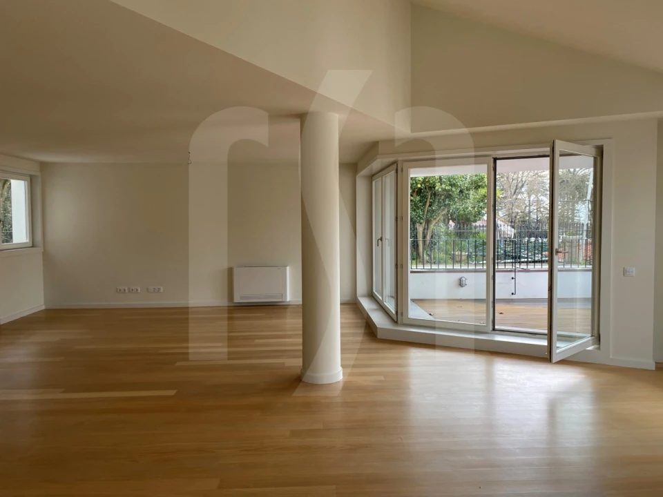 Apartamento T4 para Venda em Aldoar, Foz do Douro e Nevogilde Foto 1