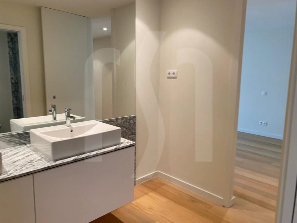 Apartamento T4 para Venda em Aldoar, Foz do Douro e Nevogilde Foto 12