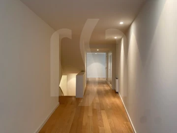 Apartamento T4 para Venda em Aldoar, Foz do Douro e Nevogilde