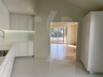 Apartamento T4 para Venda em Aldoar, Foz do Douro e Nevogilde