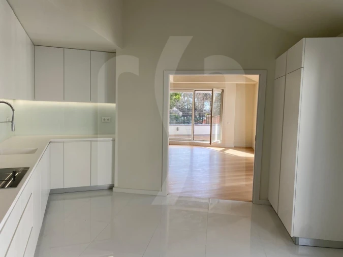 Apartamento T4 para Venda em Aldoar, Foz do Douro e Nevogilde Foto 2