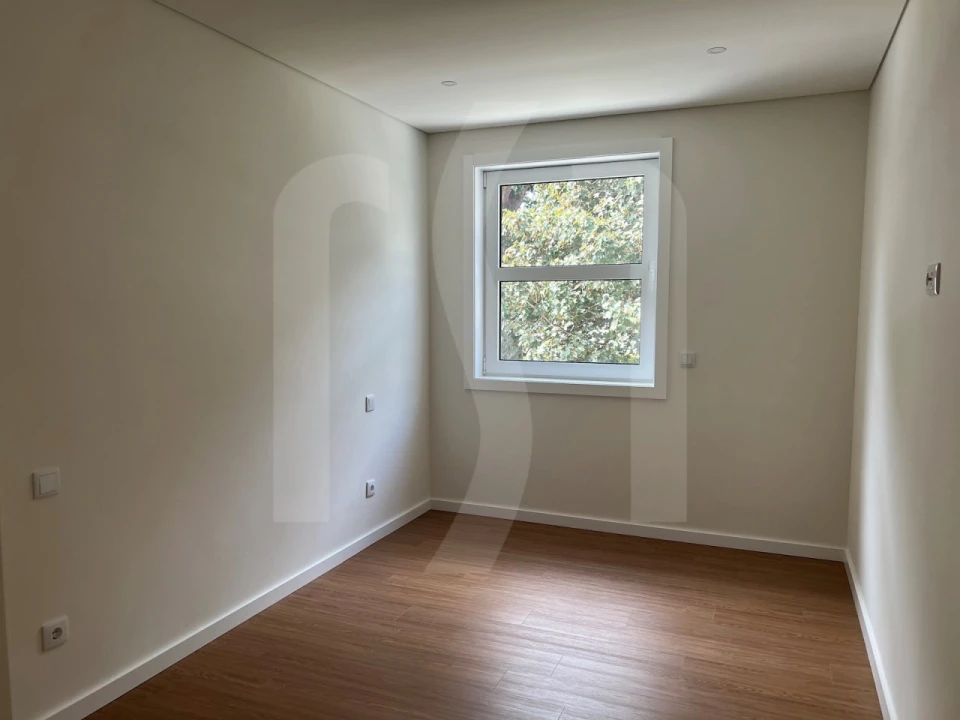 Apartamento T4 para Venda em Ramalde Foto 6
