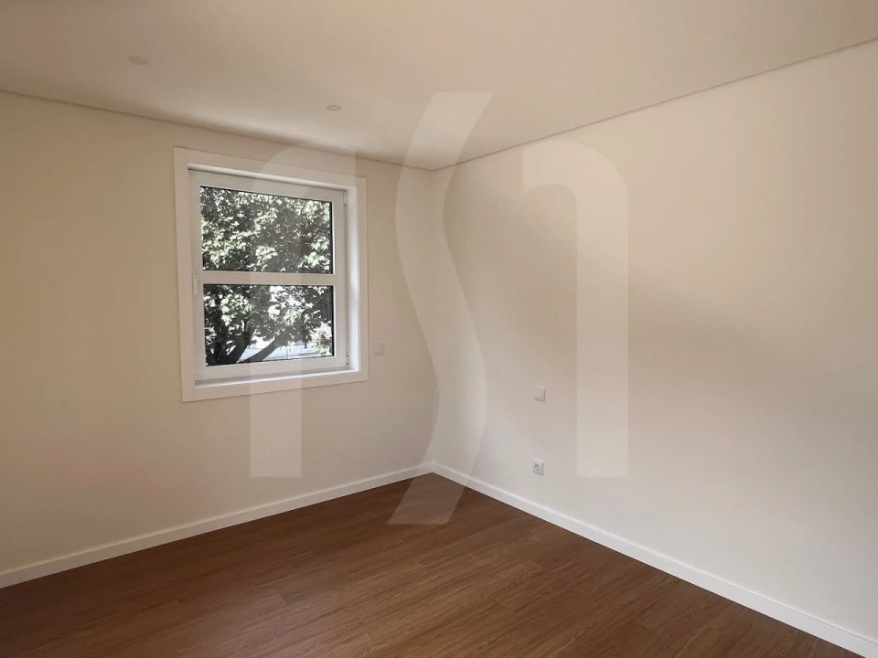 Apartamento T4 para Venda em Ramalde Foto 8