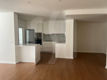 Apartamento T4 para Venda em Ramalde