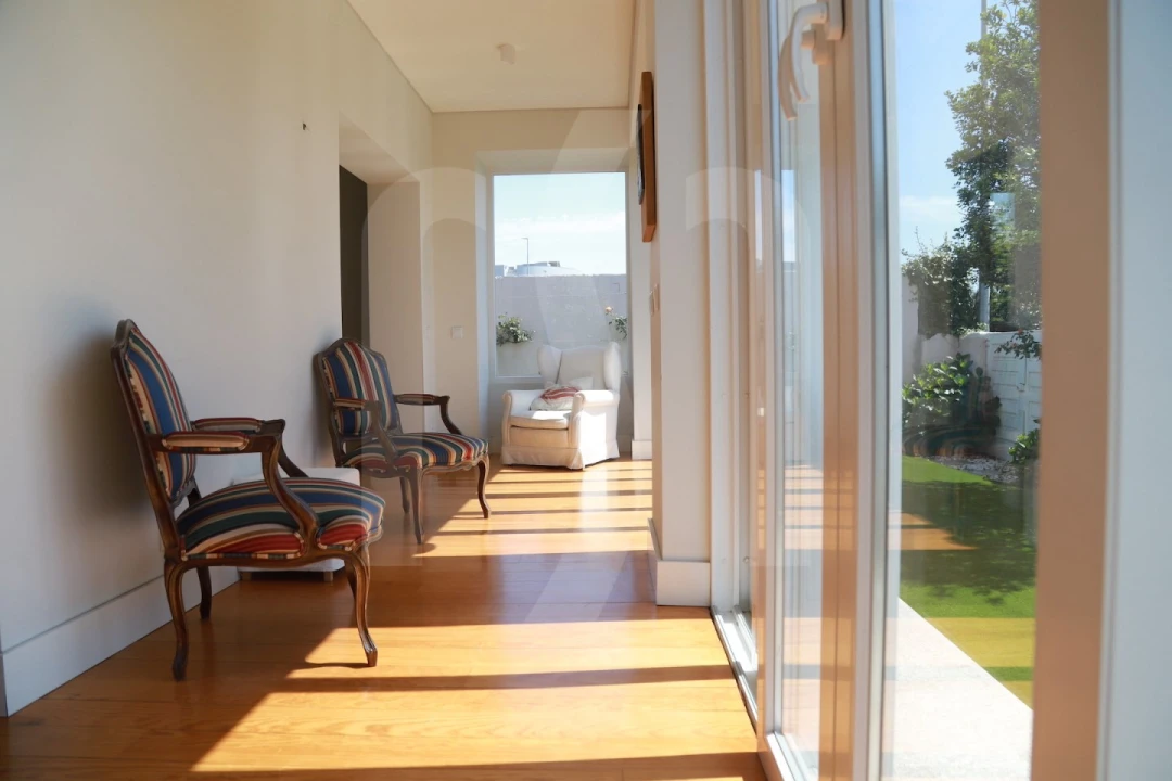 Moradia T5 para Venda em Aldoar, Foz do Douro e Nevogilde Foto 3