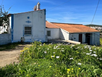 Quinta T2 para Venda em Lagos (São Sebastião e Santa Maria)