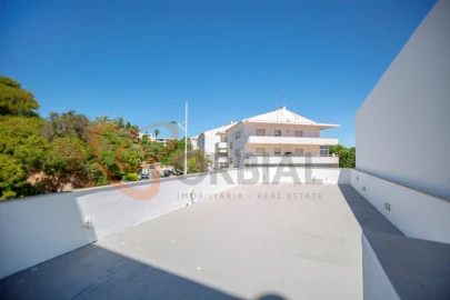 Moradia T2 para Venda em Albufeira e Olhos de Água