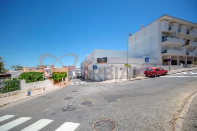 Moradia T2 para Venda em Albufeira e Olhos de Água
