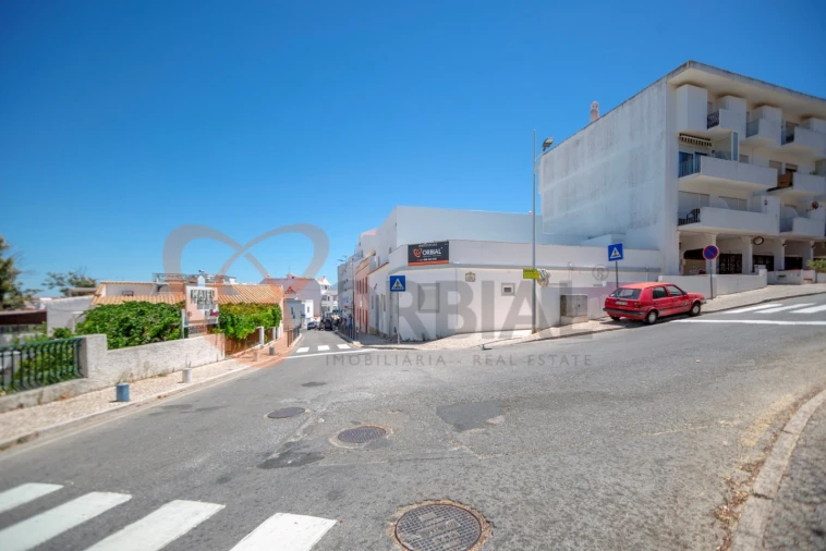 Moradia T2 para Venda em Albufeira e Olhos de Água Foto 29