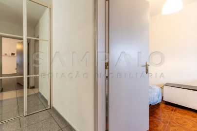 Apartamento T2 para Venda em Corroios