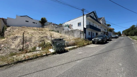 Terreno para Venda em Vialonga
