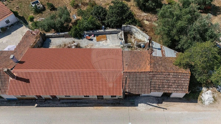 Moradia T5 para Venda em Alcanede Foto 5