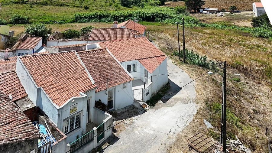 Moradia T2 para Venda em Dois Portos e Runa Foto 14