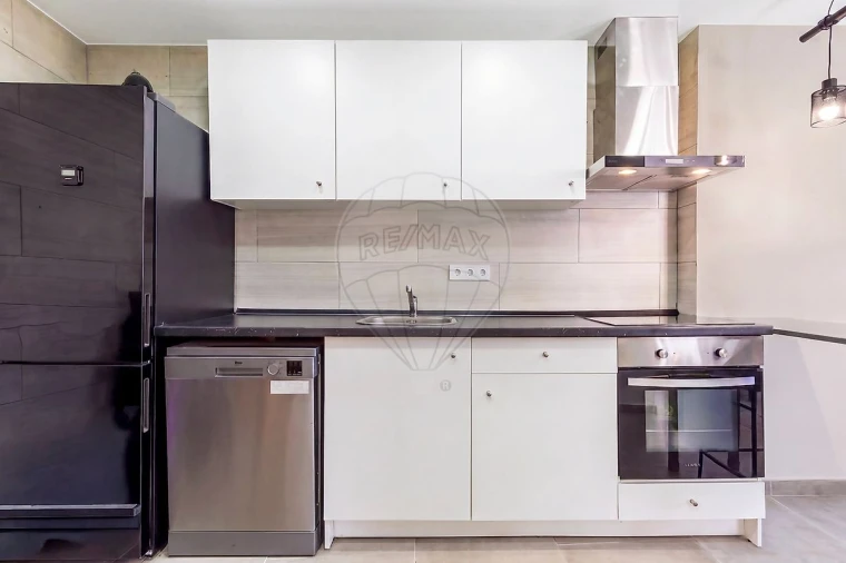 Moradia T2 para Venda em Dois Portos e Runa Foto 3