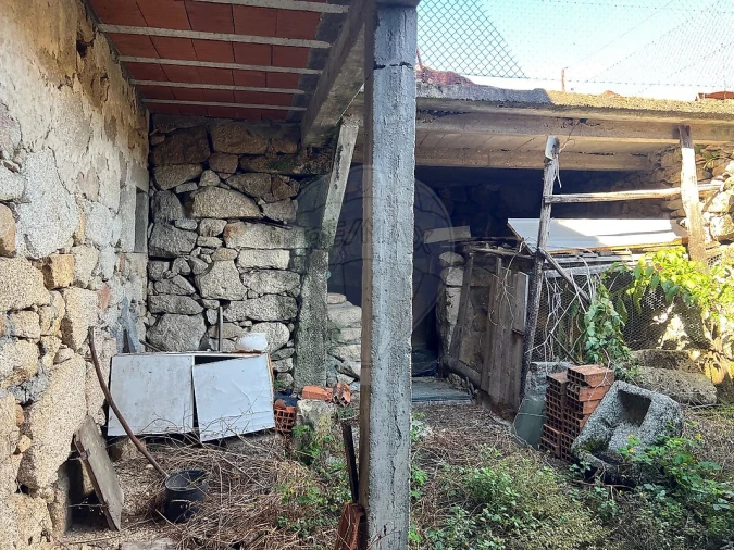 Moradia T3 para Venda em Roge Foto 5