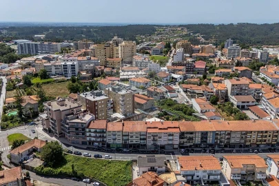 Apartamento T4 para Venda em O. Azeméis, Riba-Ul, Ul, Macinhata Seixa, Madail