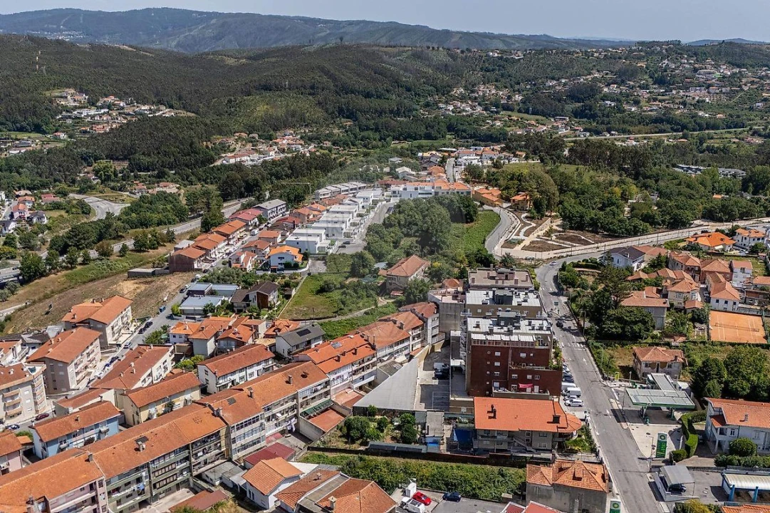 Apartamento T4 para Venda em O. Azeméis, Riba-Ul, Ul, Macinhata Seixa, Madail Foto 26