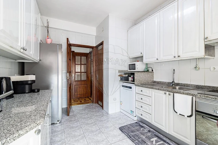 Apartamento T4 para Venda em O. Azeméis, Riba-Ul, Ul, Macinhata Seixa, Madail Foto 19