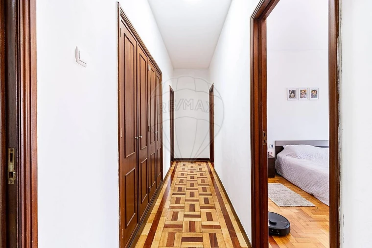 Apartamento T4 para Venda em O. Azeméis, Riba-Ul, Ul, Macinhata Seixa, Madail Foto 13